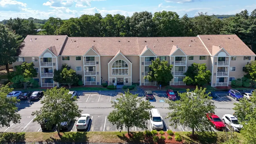 102 Hunter's Run #102, Haverhill, MA 01832 - #2