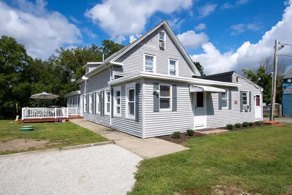 595 Main St, Acushnet, MA 02743