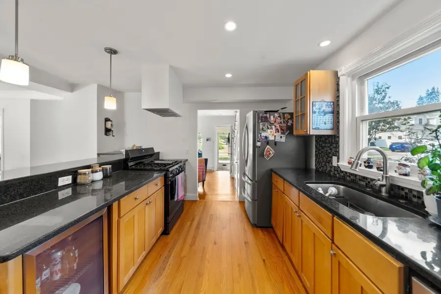 92 Allison St, Newton, MA 02458 - #3