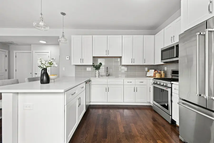 9 Upham Ave #2, Boston, MA 02125 - #3