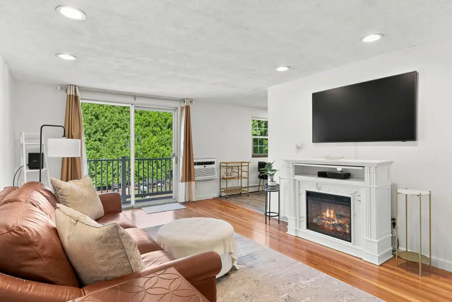 80 Renwick Rd #B, Wakefield, MA 01880 - #2