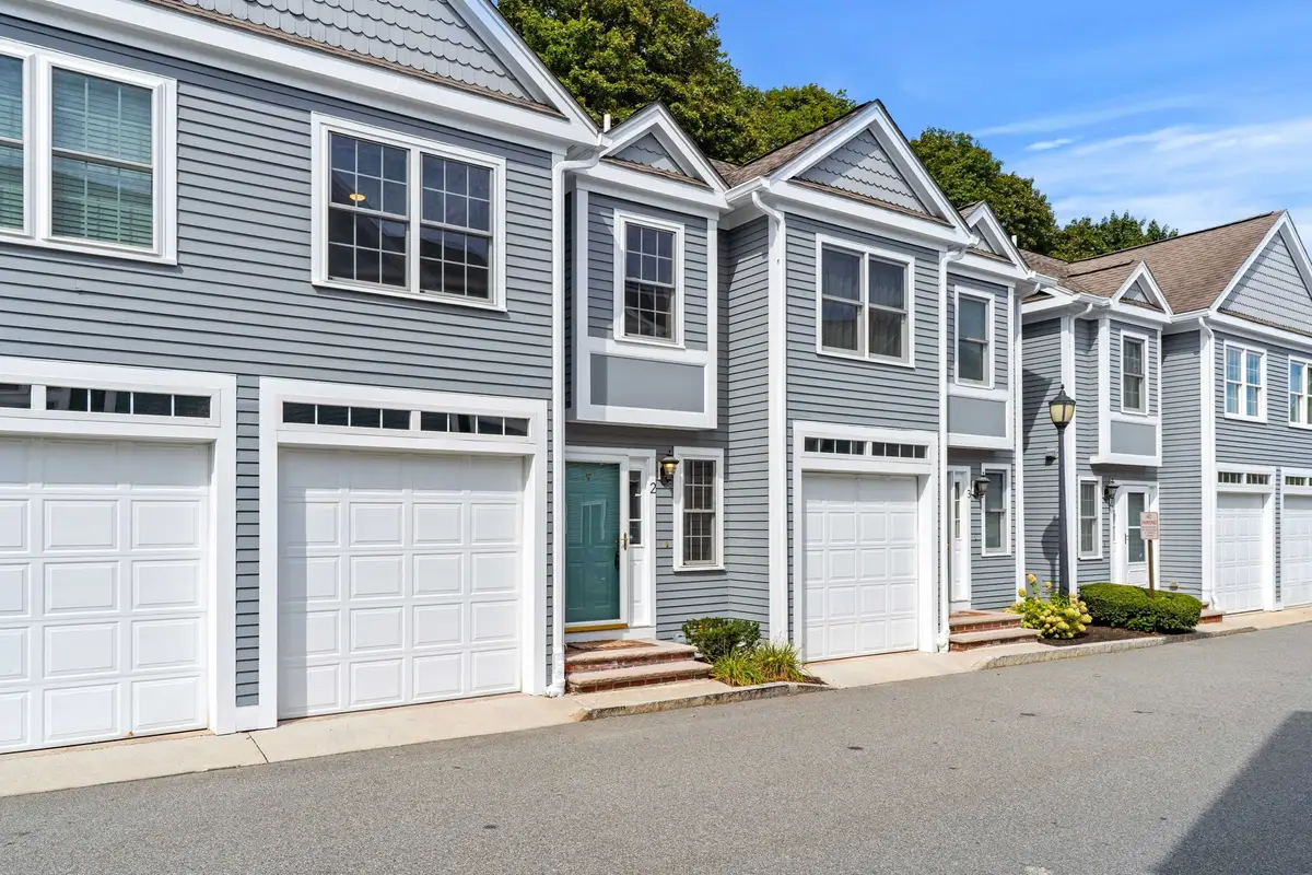 201 Main St #2, Woburn, MA 01801 - #1