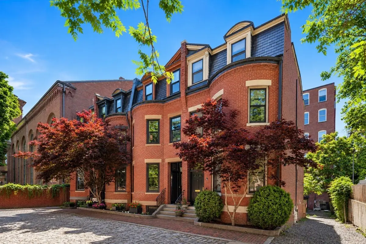 2 Pelham Ter, Boston, MA 02118 - #1