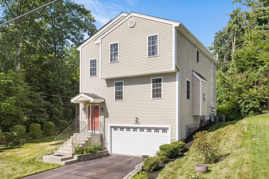 10 Egan Ave, Worcester, MA 01604 - #2