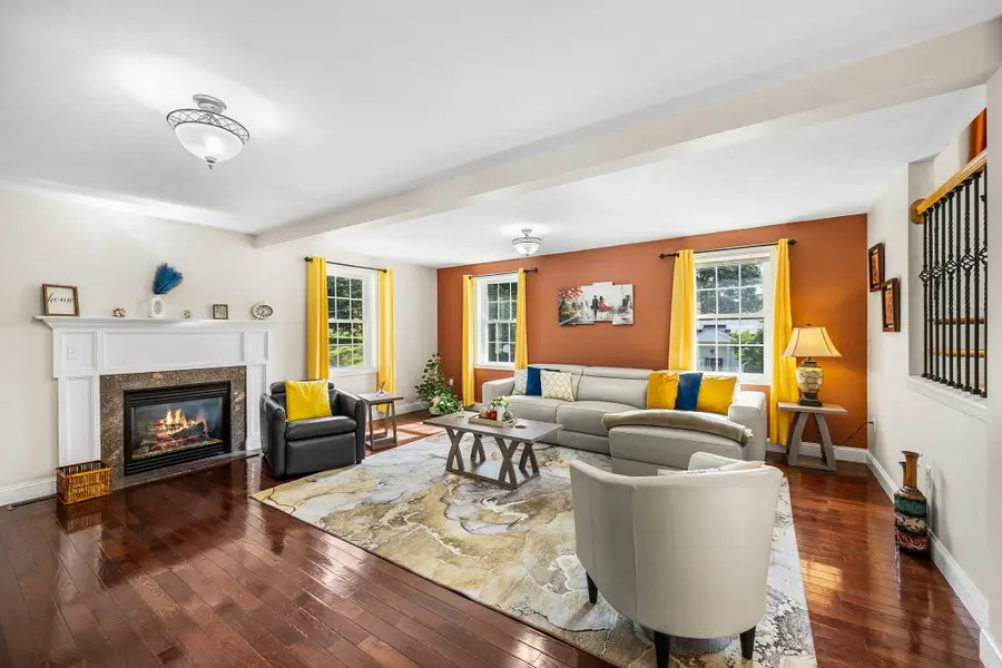 10 Egan Ave, Worcester, MA 01604 - #3