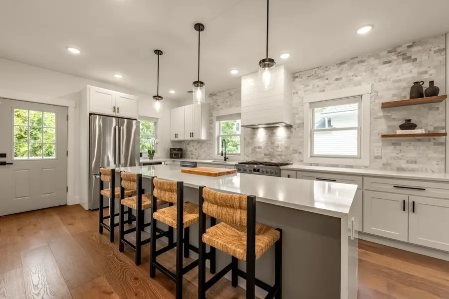 13 Grand View Avenue #2, Somerville, MA 02143 - #2