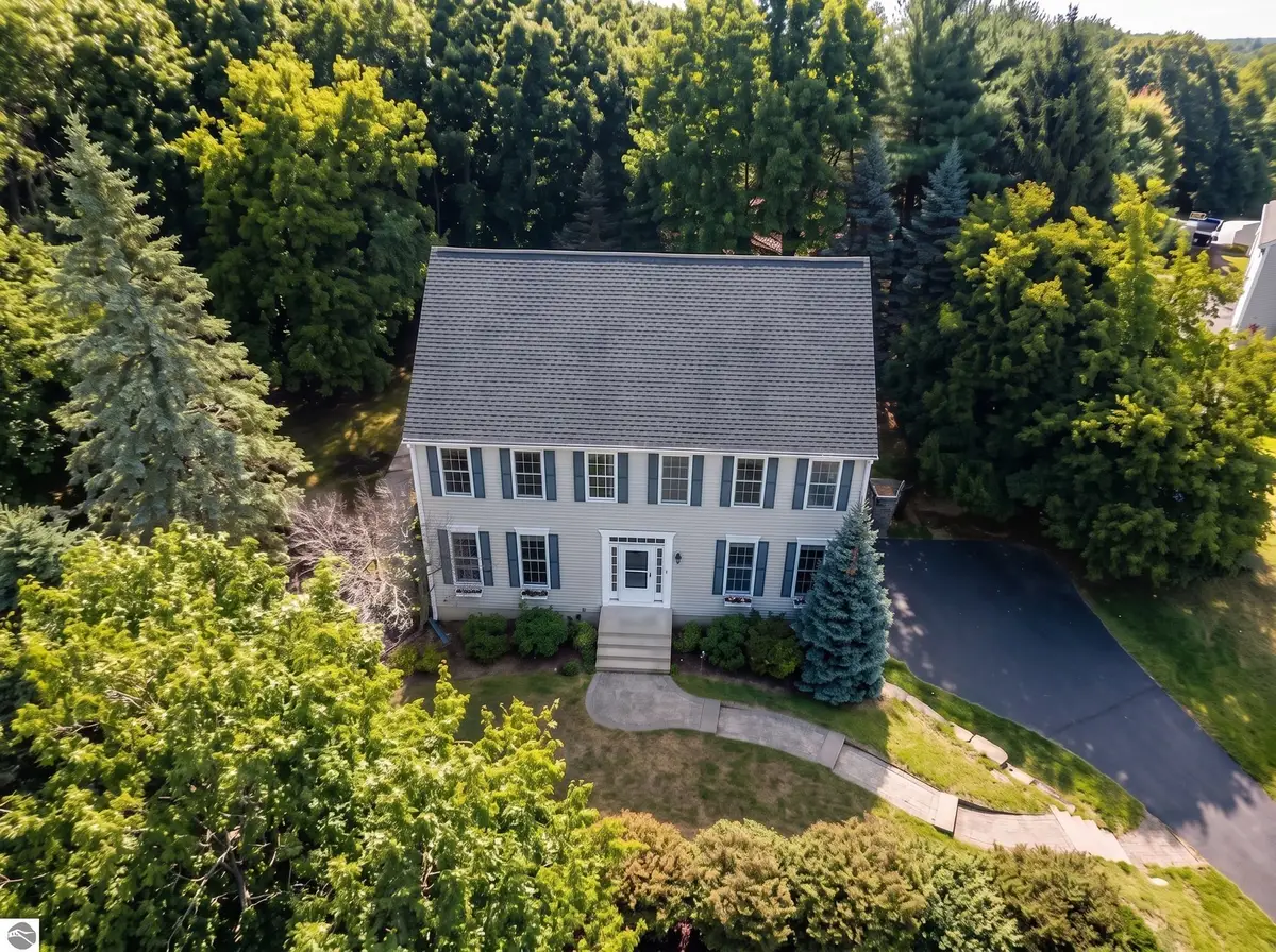 5 Bay Farm Ln, South Grafton, MA 01560 - #1