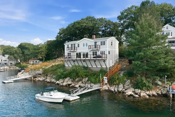 55 Riverview Rd, Gloucester, MA 01930