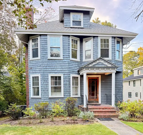 131-133 Mount Vernon St, Newton, MA 02465