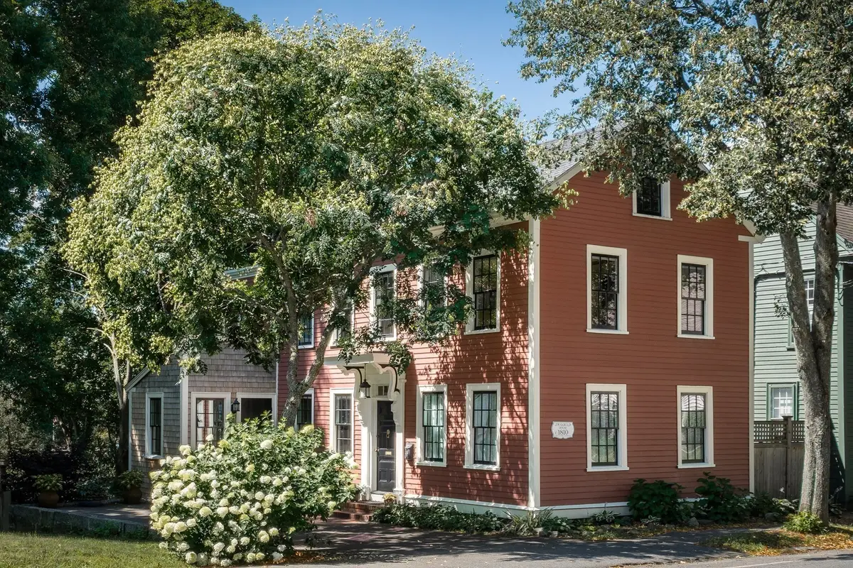 24 High St, Ipswich, MA 01938 - #1