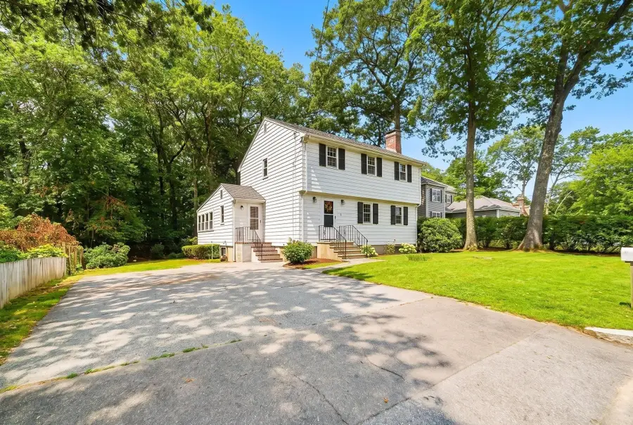 32 Dividence Rd, Reading, MA 01867 - #2