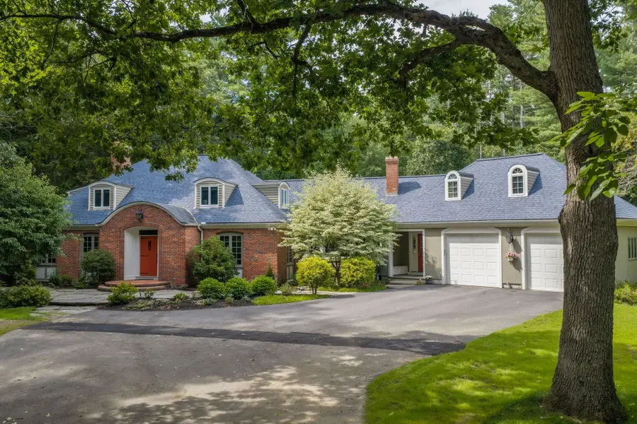 8 Buttercup Ln, Dover, MA 02030 - #3
