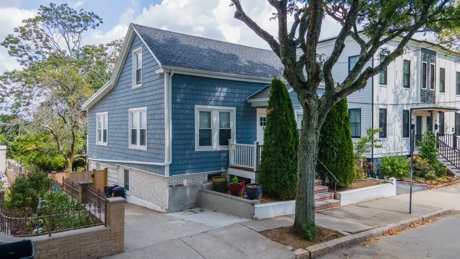 93 Jaques St, Somerville, MA 02145 - #3