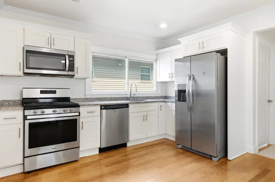 23 Thorndike St, Revere, MA 02151 - #3