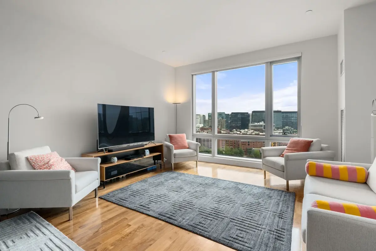 500 Atlantic Ave #16M, Boston, MA 02210 - #1