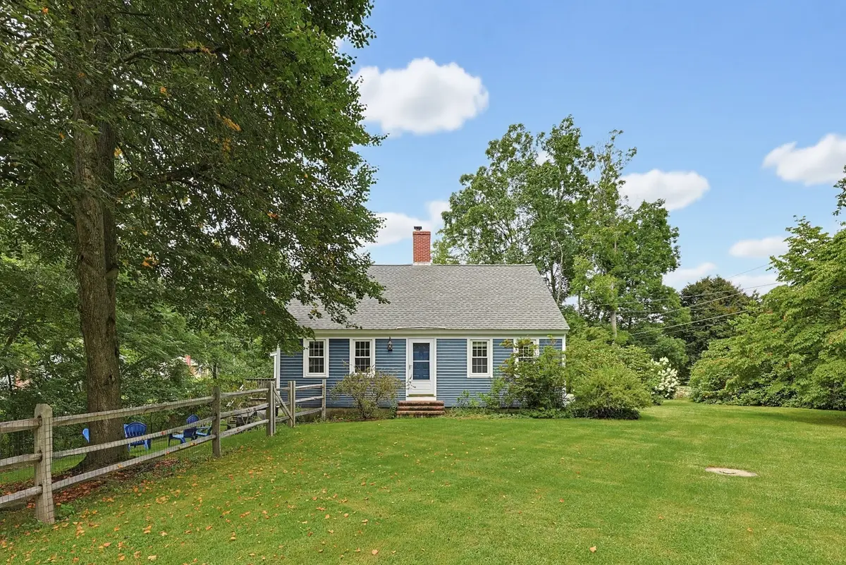 79 Mount Lebanon St, Pepperell, MA 01463 - #1