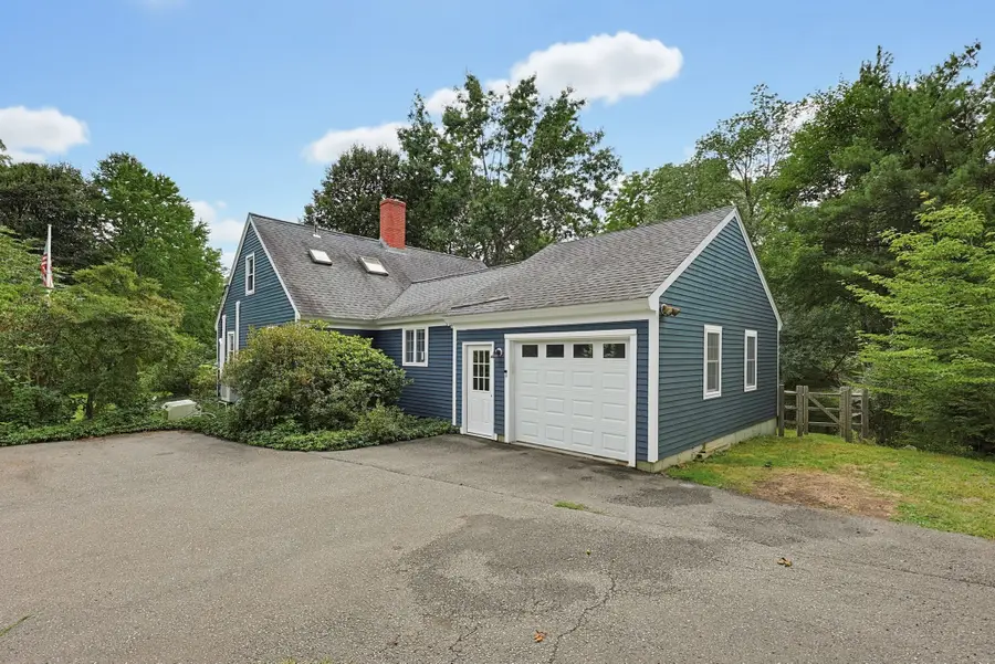 79 Mount Lebanon St, Pepperell, MA 01463 - #2