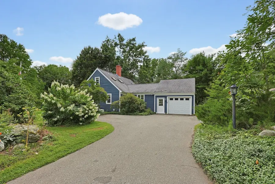 79 Mount Lebanon St, Pepperell, MA 01463 - #3