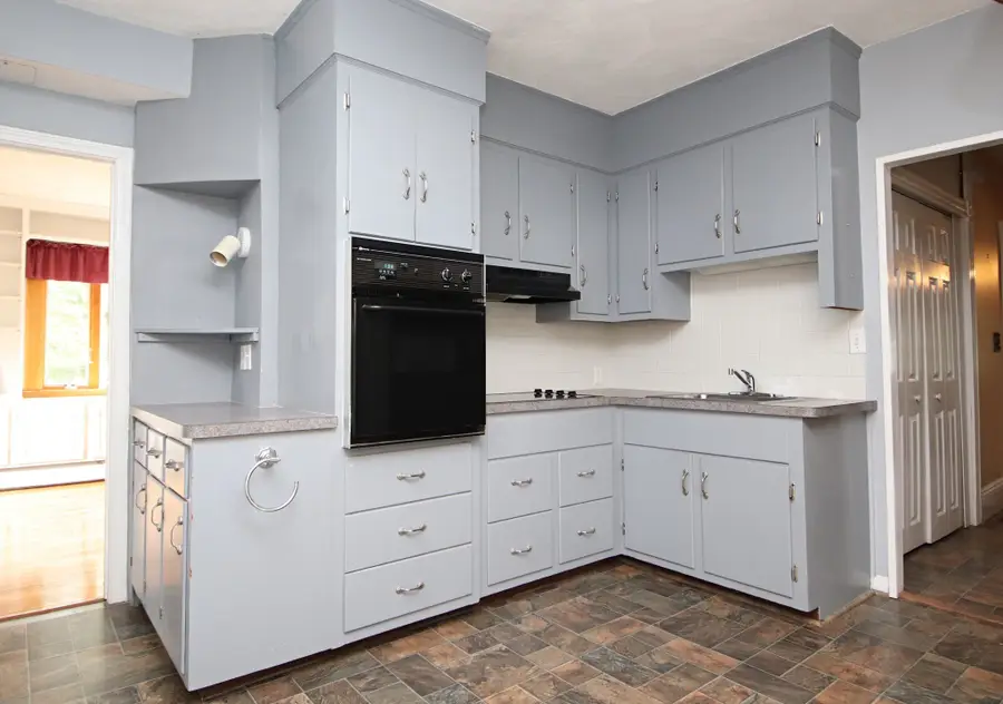 14 Dodge St, Malden, MA 02148 - #3
