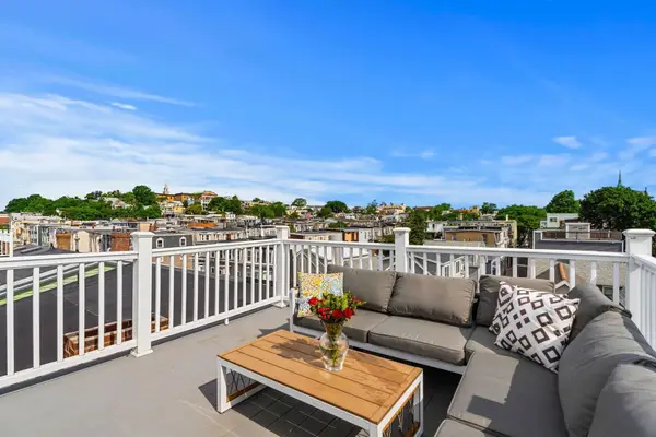 515 E 8th St #3, Boston, MA 02127