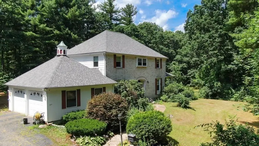 217 Grove St, Paxton, MA 01612 - #2