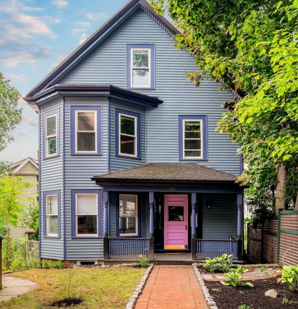 88 Oxford Street, Somerville, MA 02143
