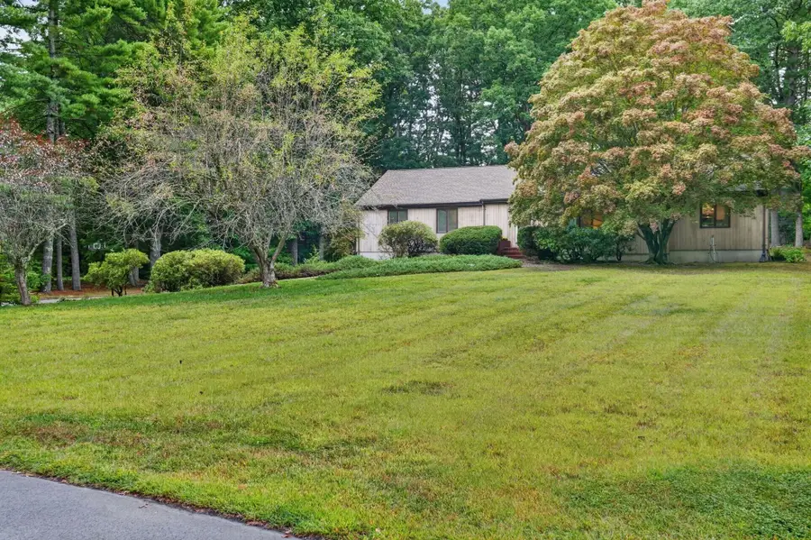 27 Algonquin Ave, Andover, MA 01810 - #2