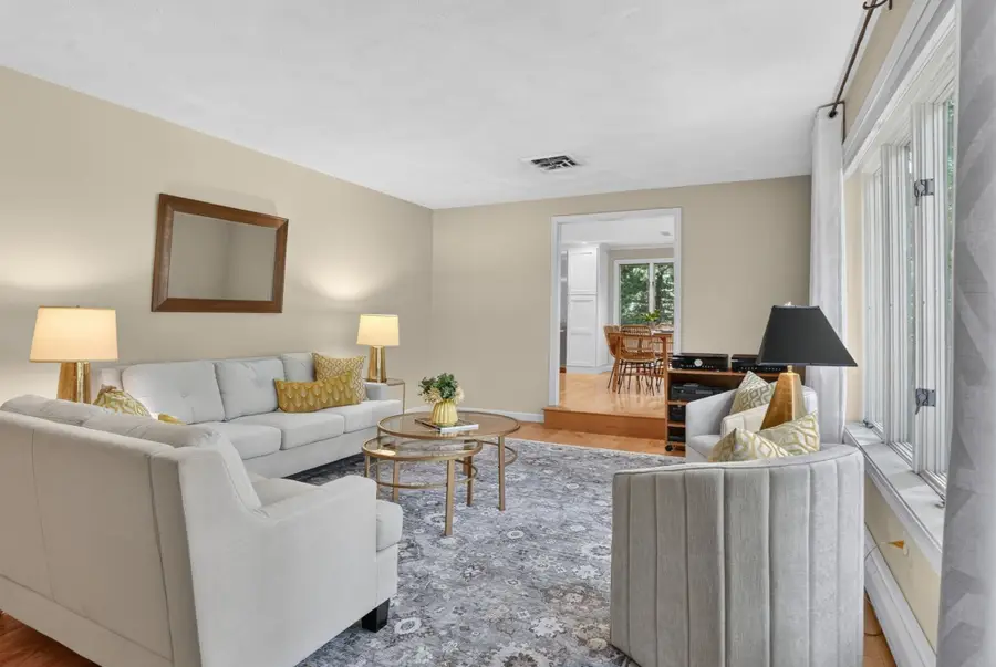 27 Algonquin Ave, Andover, MA 01810 - #3