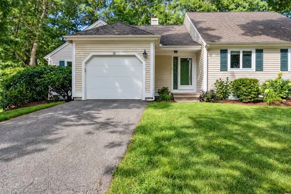 12 Pga Ln #423, Mashpee, MA 02649