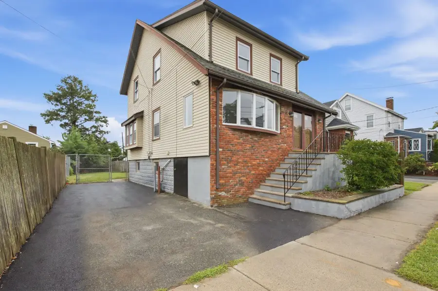 17 Witherbee Ave, Revere, MA 02151 - #2