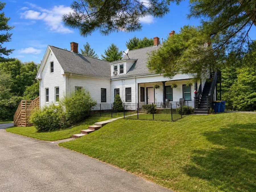 738 Crescent St, East Bridgewater, MA 02333 - #3
