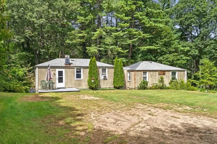 543-547 Quinapoxet St, Holden, MA 01522 - #3