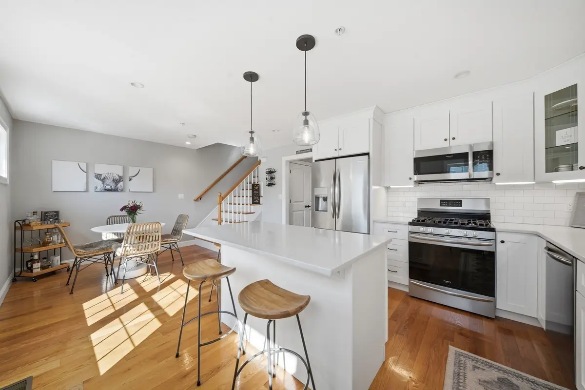 61 Valley St #2, Wakefield, MA 01880 - #1