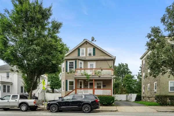 126 Belgrade Avenue #1, Boston, MA 02131
