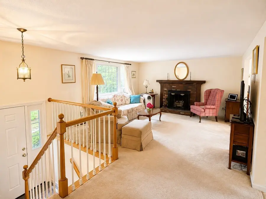 120 Halfway Pond Rd, Plymouth, MA 02360 - #3