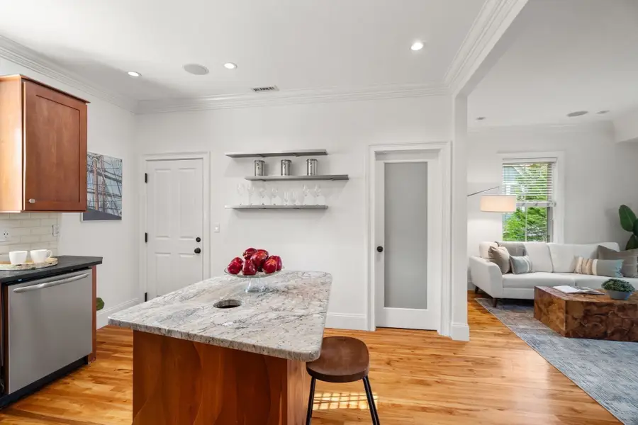 35 White Pl #3, Brookline, MA 02445 - #3