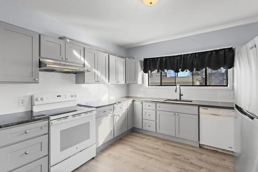 403-405 Ferry St, Malden, MA 02148 - #2