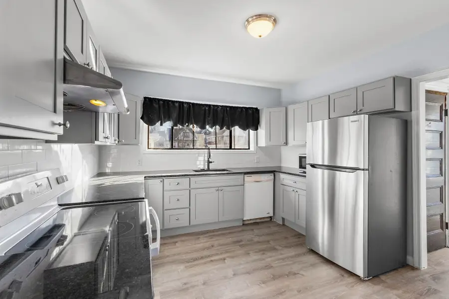 403-405 Ferry St, Malden, MA 02148 - #3