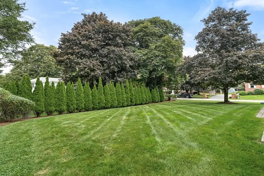 37 Mayflower Road, Winchester, MA 01890 - #3