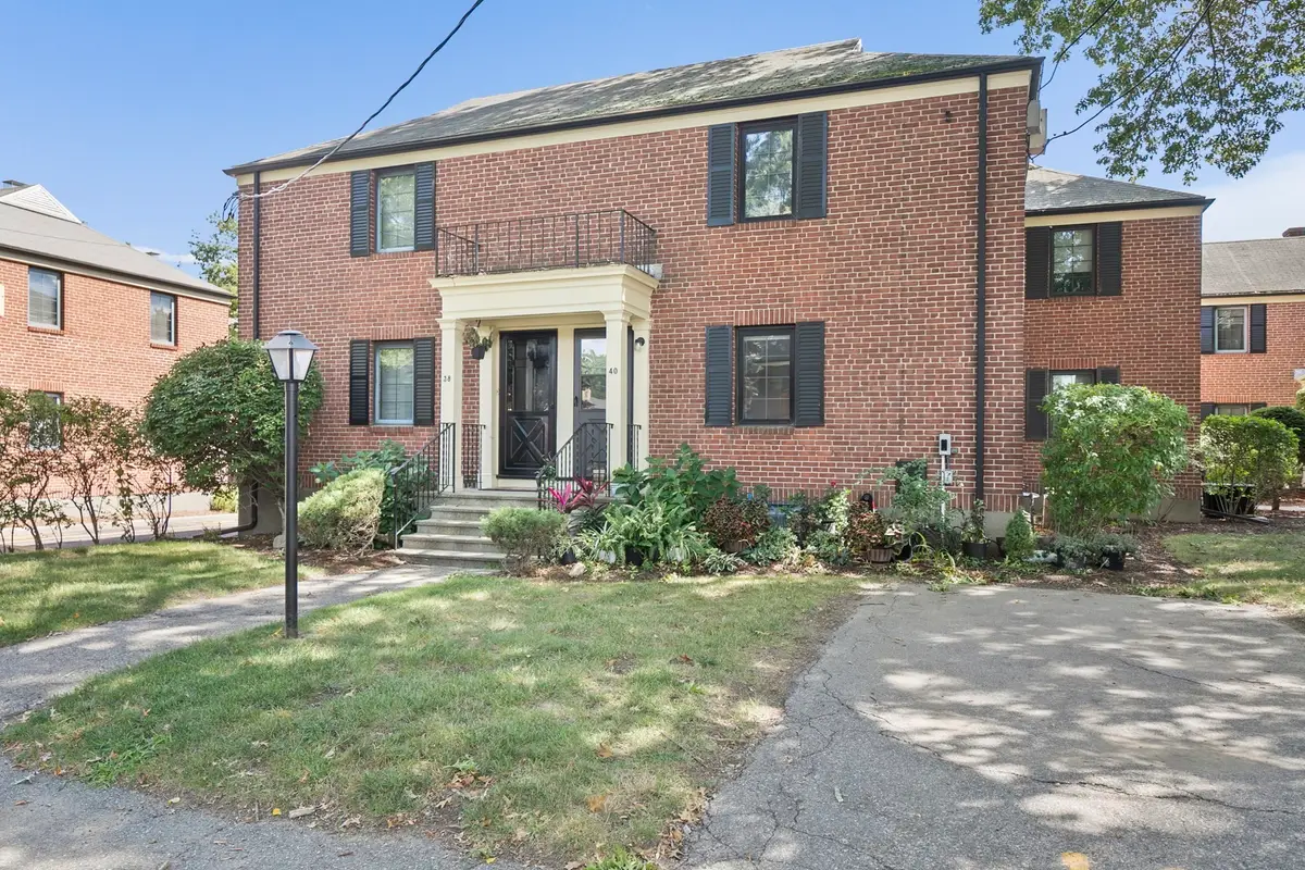 40 Pierce Rd #40, Watertown, MA 02472 - #1