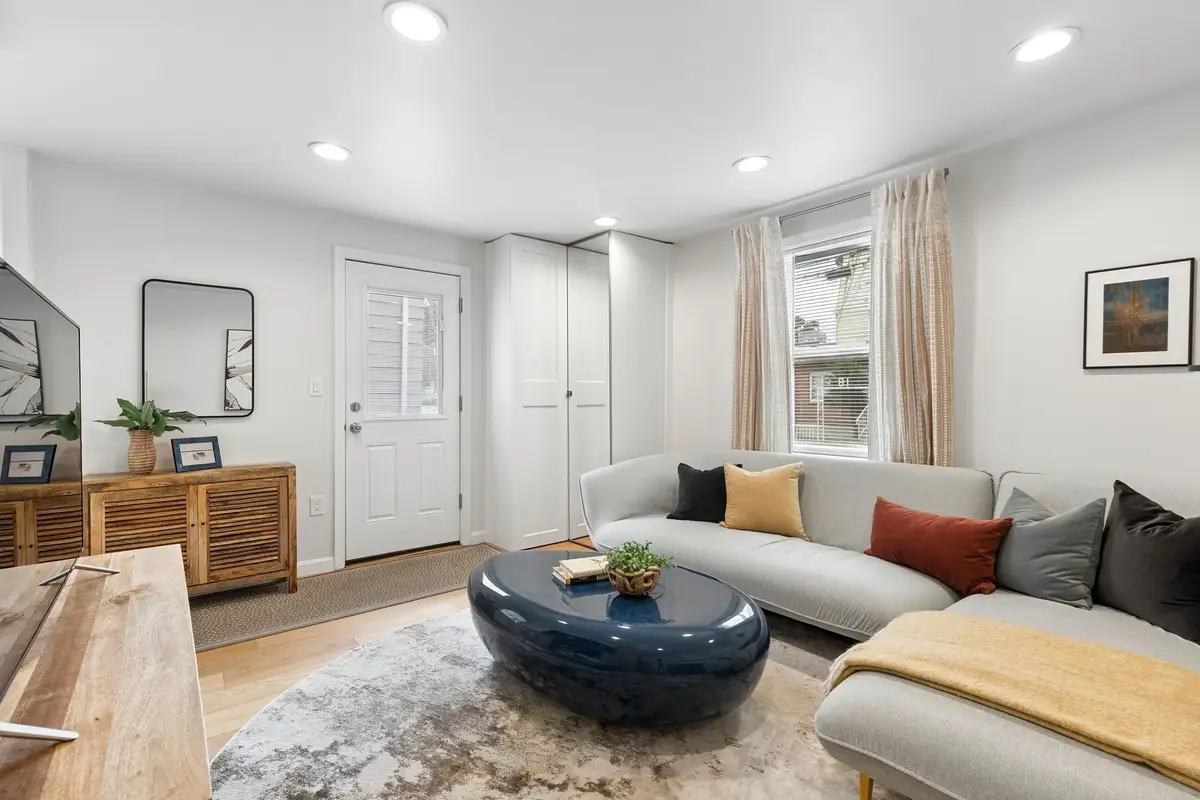 84 West St #84, Newton, MA 02458 - #1