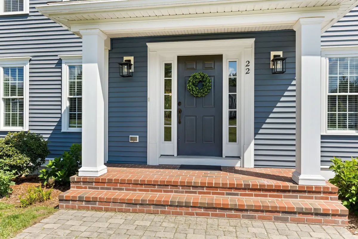 22 Whitmarsh Ln, East Bridgewater, MA 02333 - #1