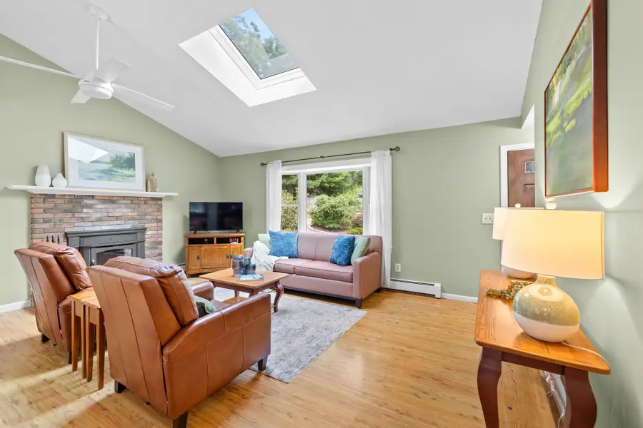 19 Ivest Circle, Falmouth, MA 02536 - #3