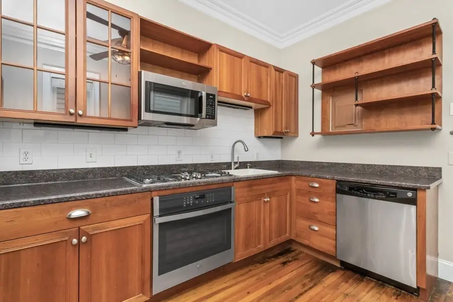 421 E 3rd St #1, Boston, MA 02127 - #2