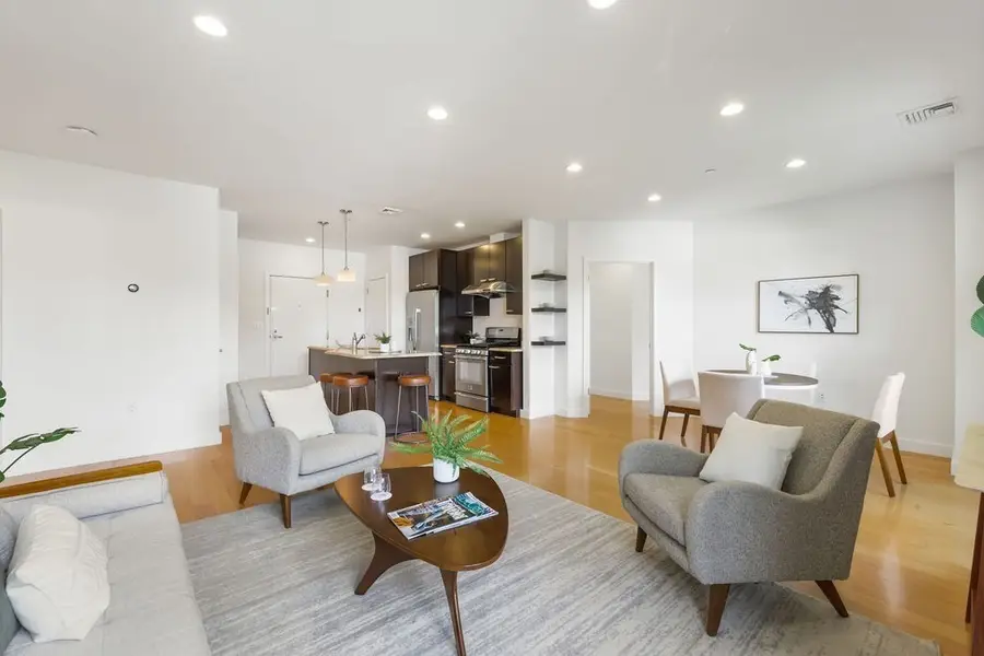 65 Beacon St #403, Somerville, MA 02143 - #3