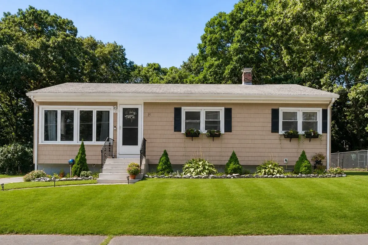15 Dawes St, Blackstone, MA 01504 - #1