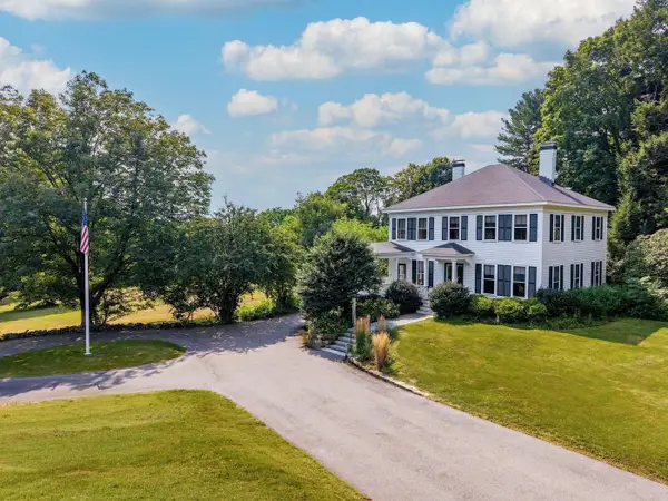 272 Fox Hill St, Westwood, MA 02090