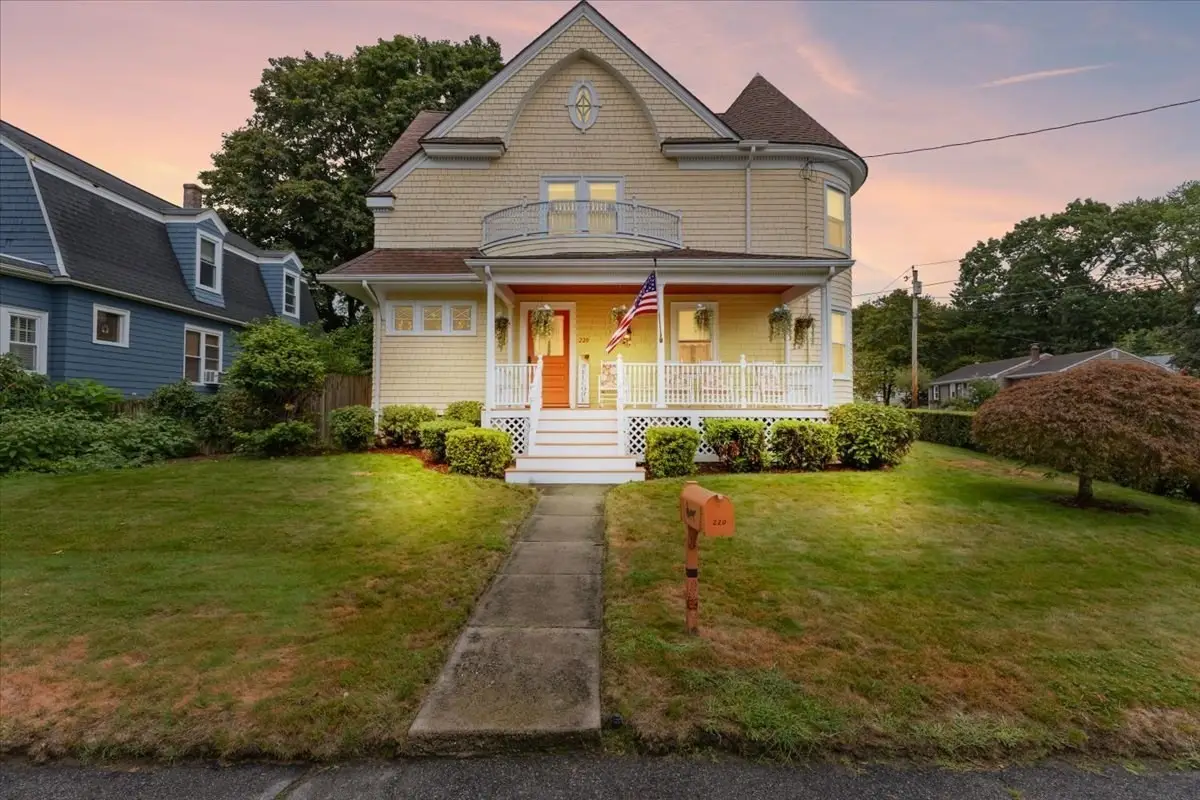 220 Smith St, North Attleboro, MA 02760 - #1