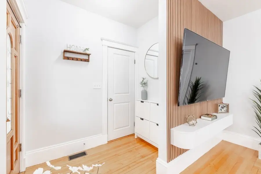 122-124 Beacon Hill Ave #1, Lynn, MA 01902 - #3
