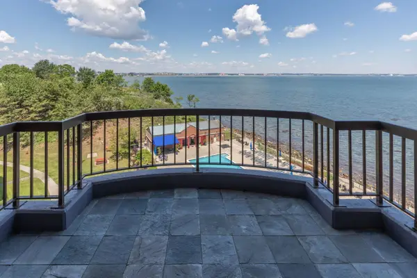 3 Seal Harbor Rd #632, Winthrop, MA 02152